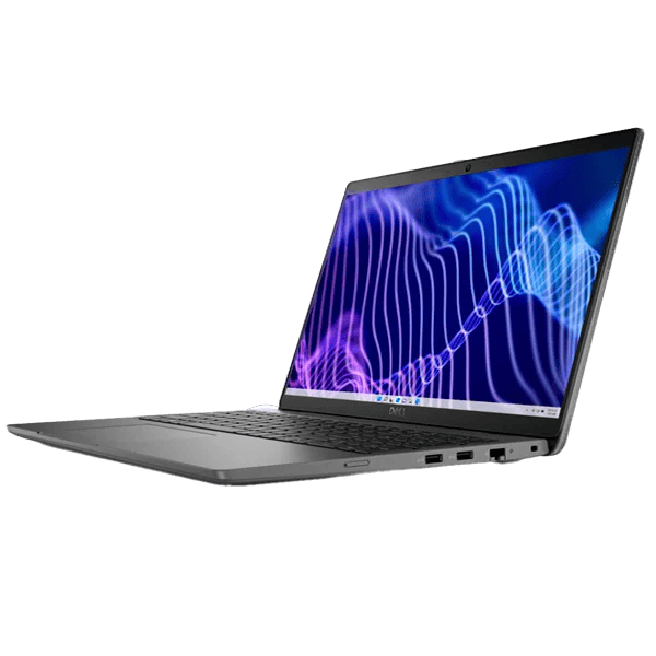 La computadora portátil Dell Latitude 3540 con un procesador Intel Core i5-1335U está abierta sobre un fondo blanco.